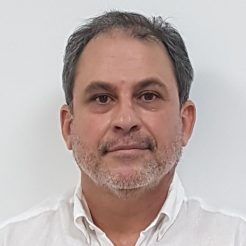 Foto Julio Vega 2x2 600x600